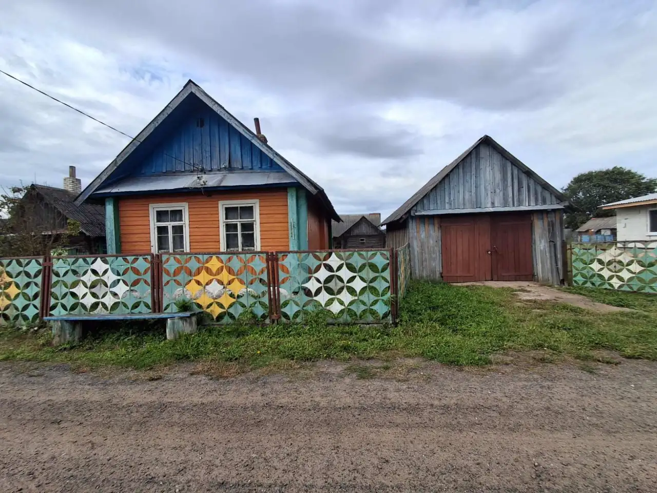 Дом в лесной д.Нивное,Налибокская пуща,выход на озеро с участка,83 км от МКАД,рядом вся инфра, коммуникации, фотография 1