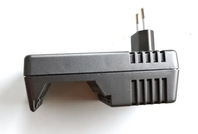 Зарядное устройство  VARTA Photo Accu Charger, фотография 1