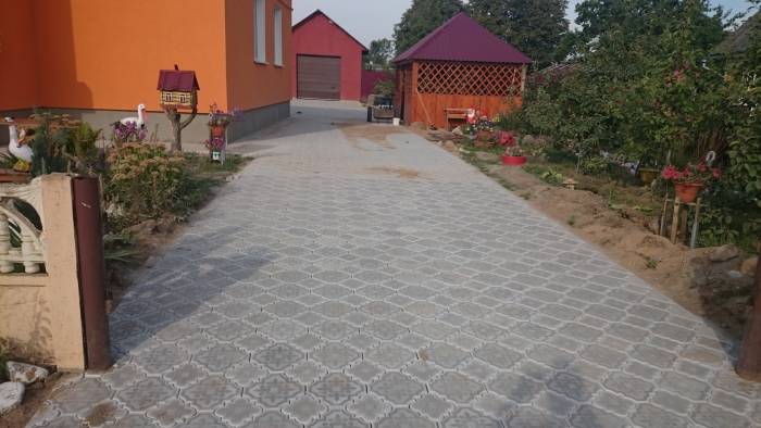 Укладка тротуарной плитки и установка бордюр, фотография 3
