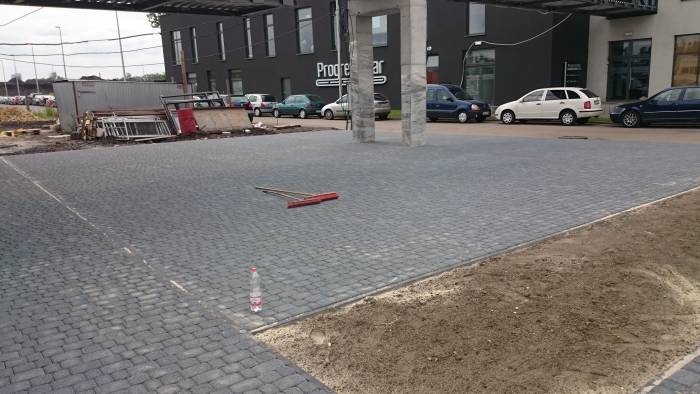 Укладка тротуарной плитки и установка бордюр, фотография 8