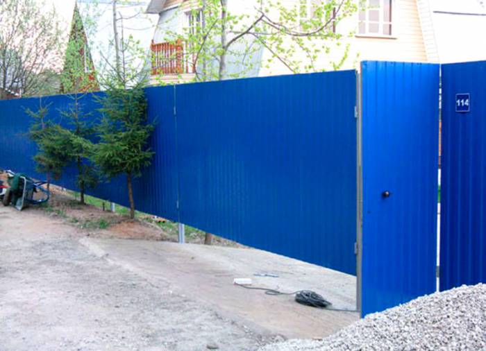 Заборы из металопрофиля под ключ в Жодино, Борисове, Смолевичах, фотография 1