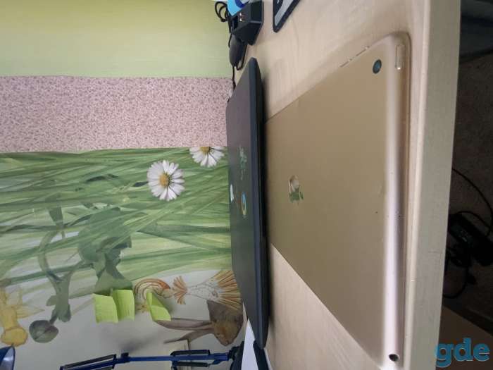 Apple iPad 9.7 128гб быстрым отдам за 400, фотография 5