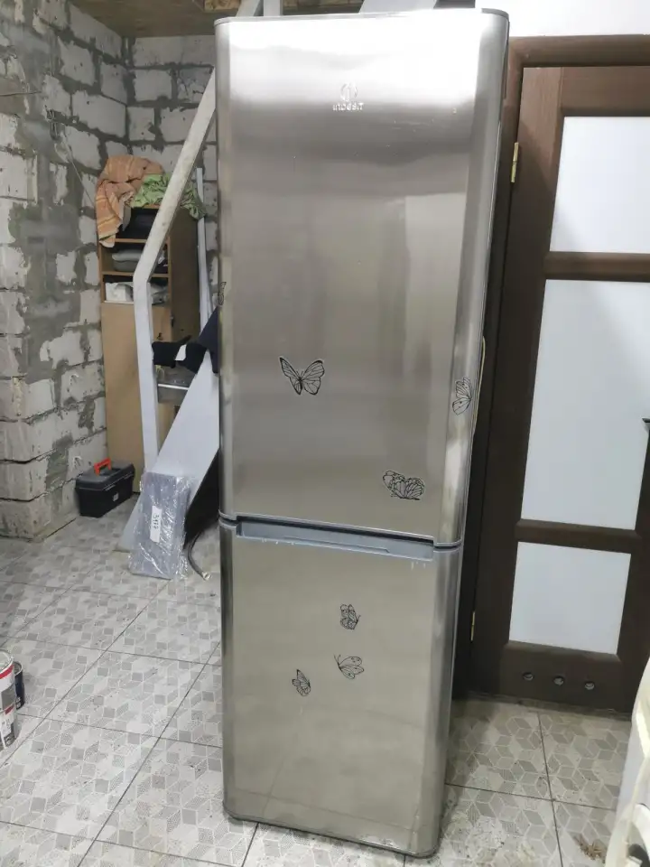 Холодильник Indesit 200 см. Доставка, фотография 2