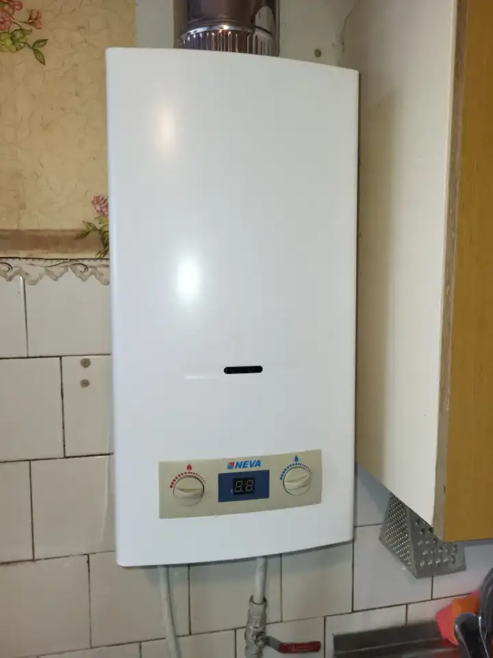 продам газовую колонку, фотография 1