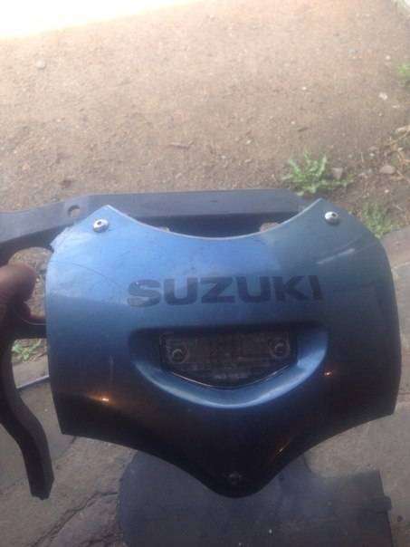 Пластик оригинальный и фара на Suzuki GSX-750F Katana 1998 года, фотография 2