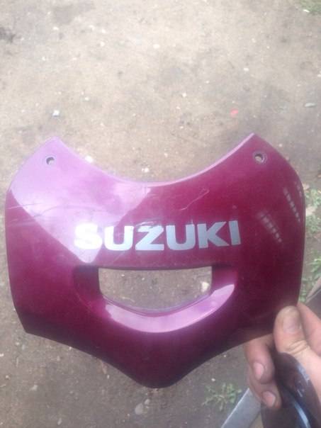 Пластик оригинальный и фара на Suzuki GSX-750F Katana 1998 года, фотография 4