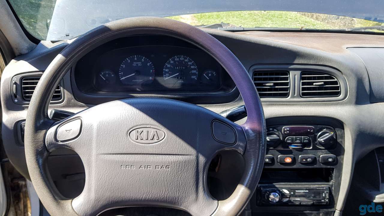 Салон целиком Kia Clarus, фотография 4