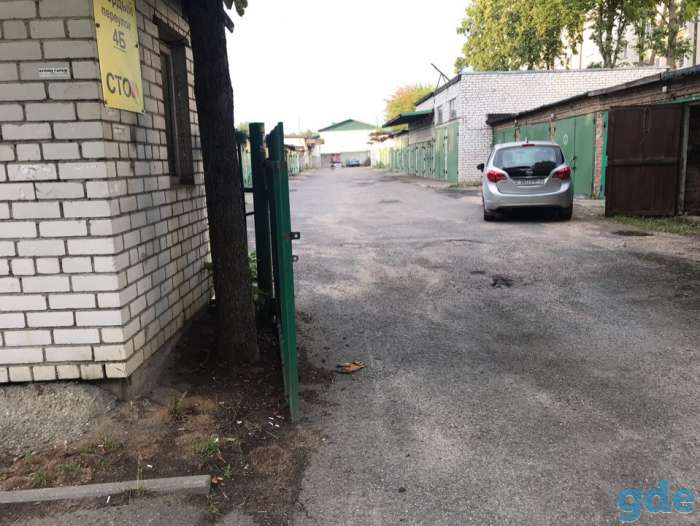 Большой Гараж В Центре Минска, пер.Твердый 4, фотография 11