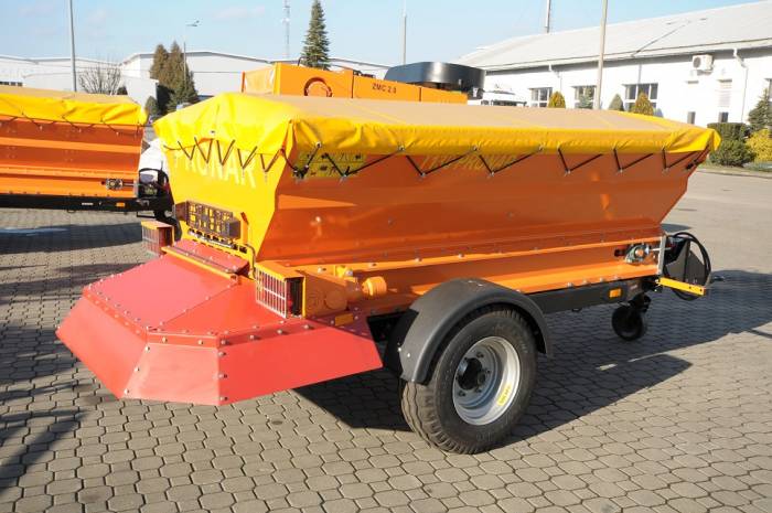 Пескоразбрасыватель PRONAR T130  , фотография 2
