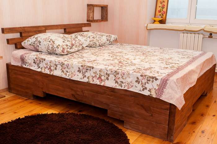 Кровати из бруса и массива дерева, фотография 3
