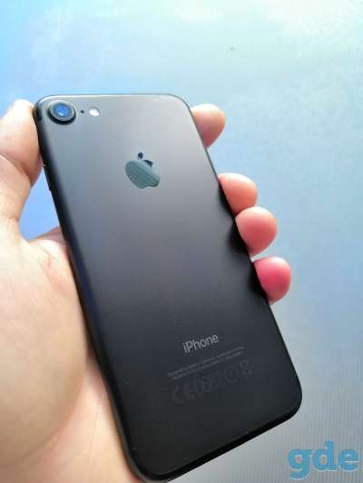 Apple iPhone 7 128GB (черный), фотография 2