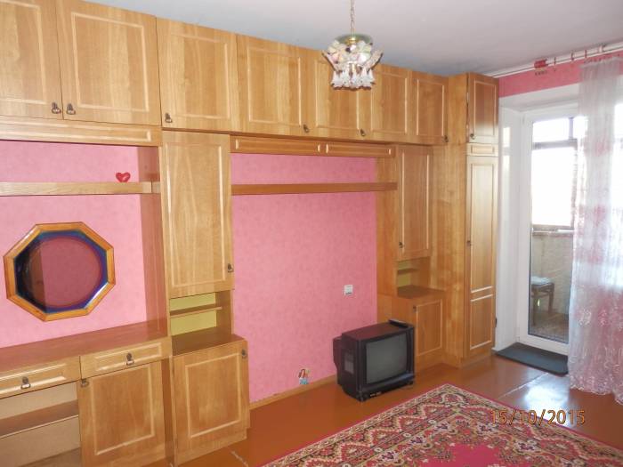 продам 2-х комнатную- состояние хорошее, смоленская 16, фотография 1