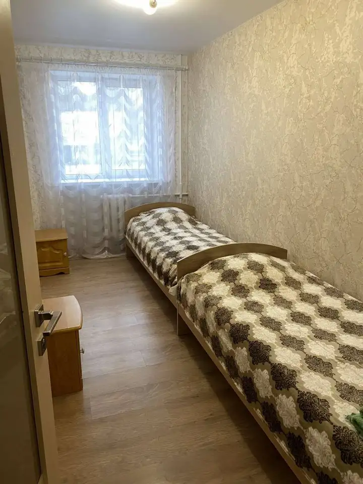 1,2, 3--комнатные квартиры командированным и на сутки, Ленина 437, фотография 4