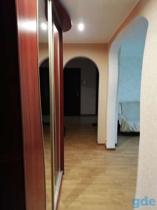 Продаем квартиру с евроремонтом и мебелью 3-комнатную, фотография 7