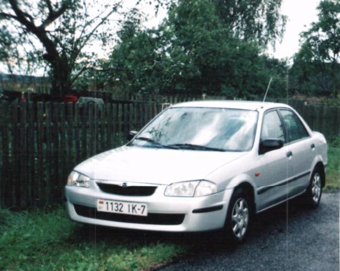 Мазда 323 продаю, фотография 2