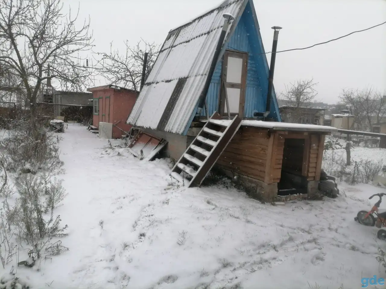 Продам дачный участок с постройками, обл, Дзержинский р-он, станция электрички Пятигорье, фотография 6