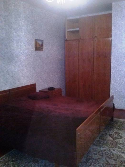сдам 1 ком. квартиру , есенина 87, фотография 1