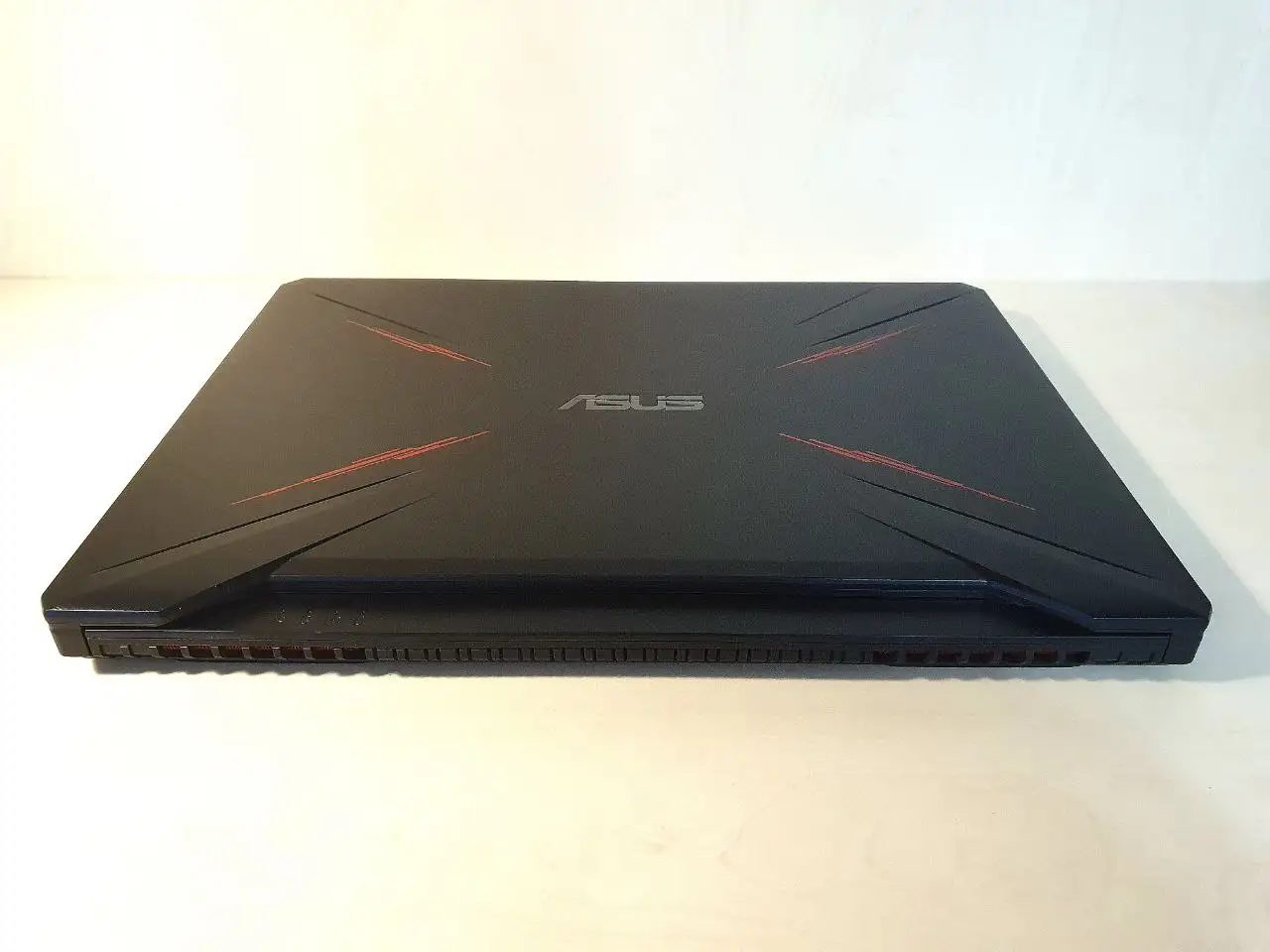 ASUS TUF Gaming FX505DV RTX 2060, фотография 4