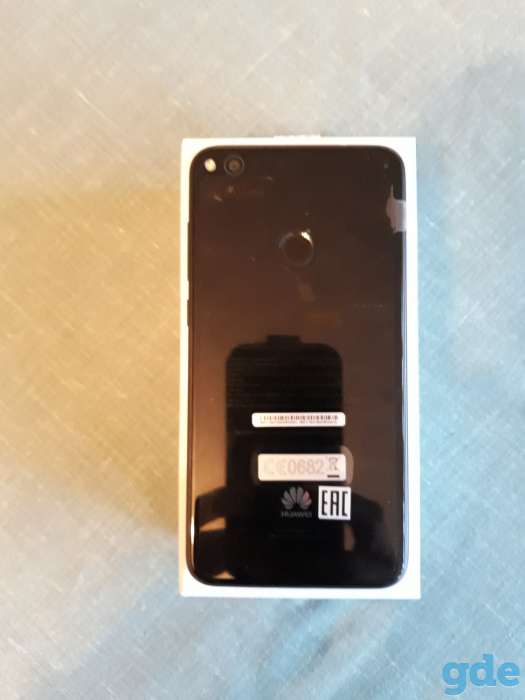 смартфон    Huawei  P8 Lite 2017., фотография 2