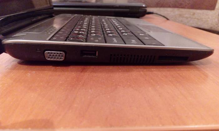 Продам Нетбук Gigabyte Q1000C-12FSBY-00, фотография 5