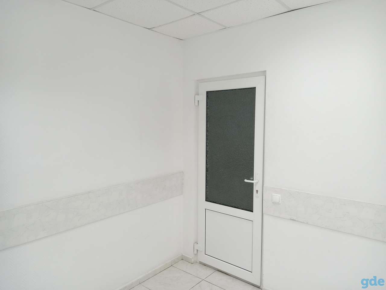 В аренду офис 8.1 м2 в мкр. Зеленый Луг, от собственника, фотография 4