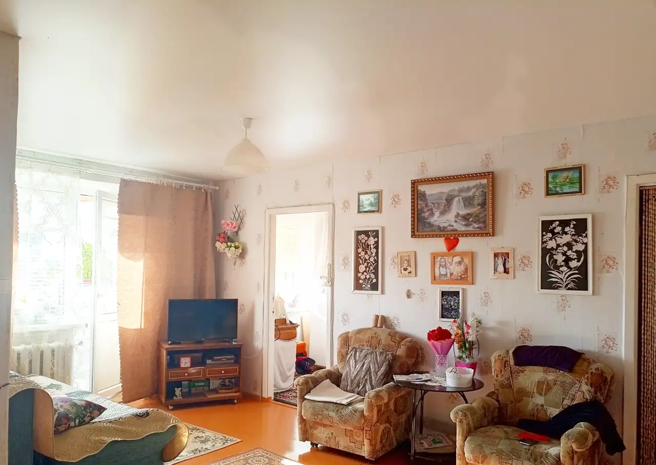 Продам 2комнату. квартиру в п. Энергетиков. Дзержинского р-на, фотография 2