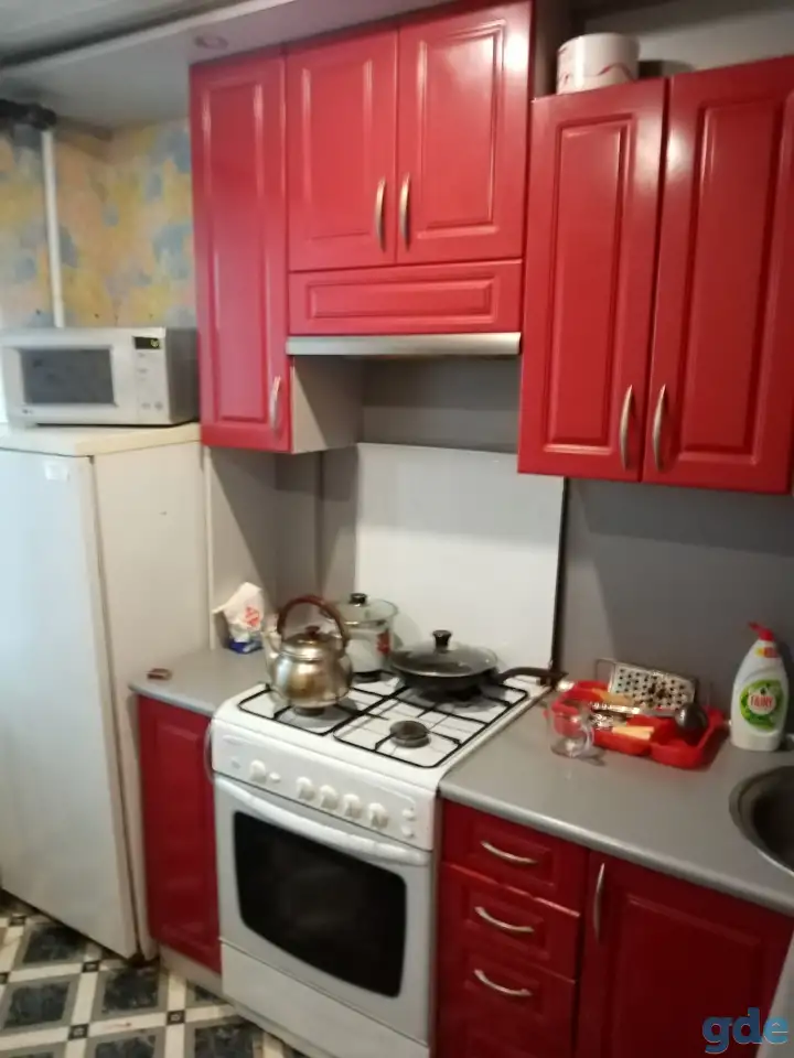 Двухкомнатная (Трёхкомнатная)  квартира в центре г. Хойники, фотография 1