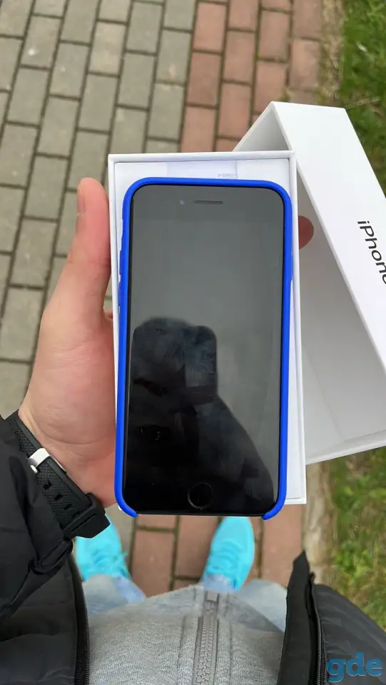 iPhone SE 2020, фотография 2