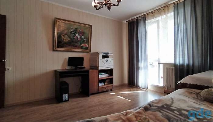 Продам 3-х комнатную квартиру в центре, Свиридова 47, фотография 6