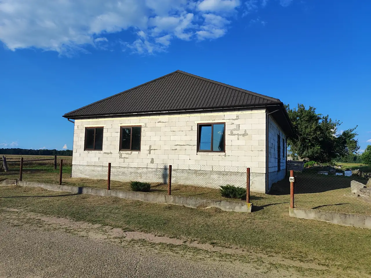 Продам не достроенный дом, д.Малые Степанишки 106, фотография 1