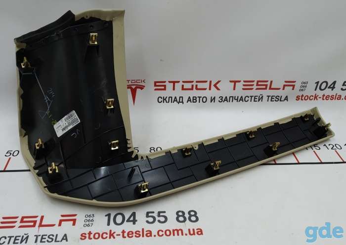 Зап. части для авто Tesla. Накладка центральной панели нижняя правая NAPPA GRAIN TAN PVC Tesla model X S REST, фотография 3