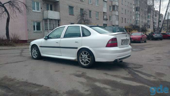 Opel Vectra 1997г, фотография 3