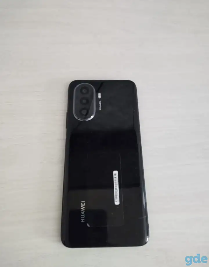 продаю HUAWEI nova Y70, фотография 1