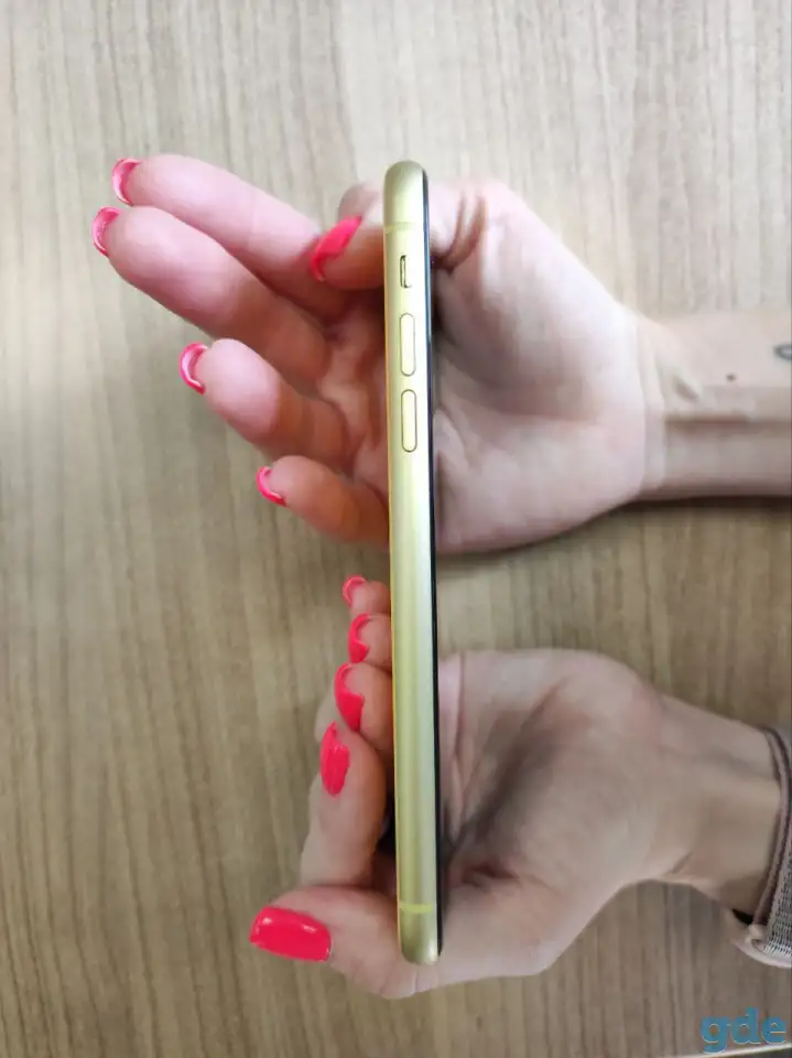 Продается Iphone XR на 128 GB желтого цвета, фотография 6