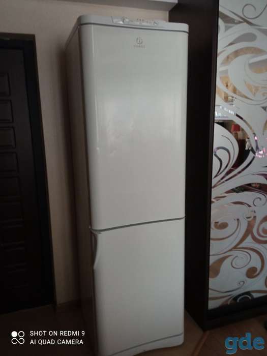 Холодильник Indesit C 240 G продам, фотография 3