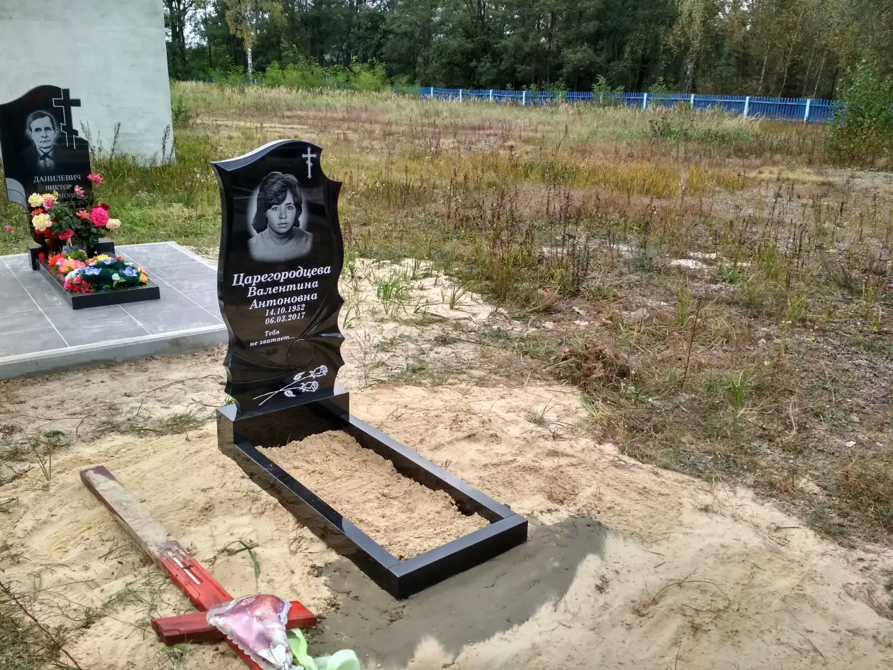 Благоустройство захоронений Солигорск, фотография 9