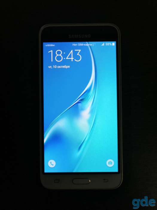 телефон Samsung Galaxy J3 2016, фотография 1