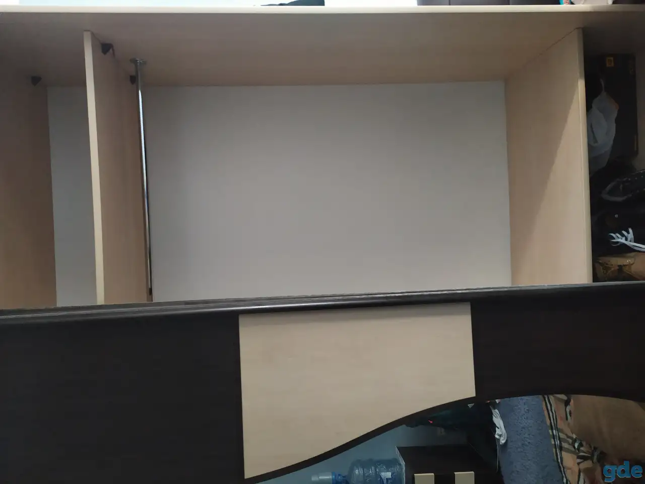 Стол и шкаф продажа, фотография 2