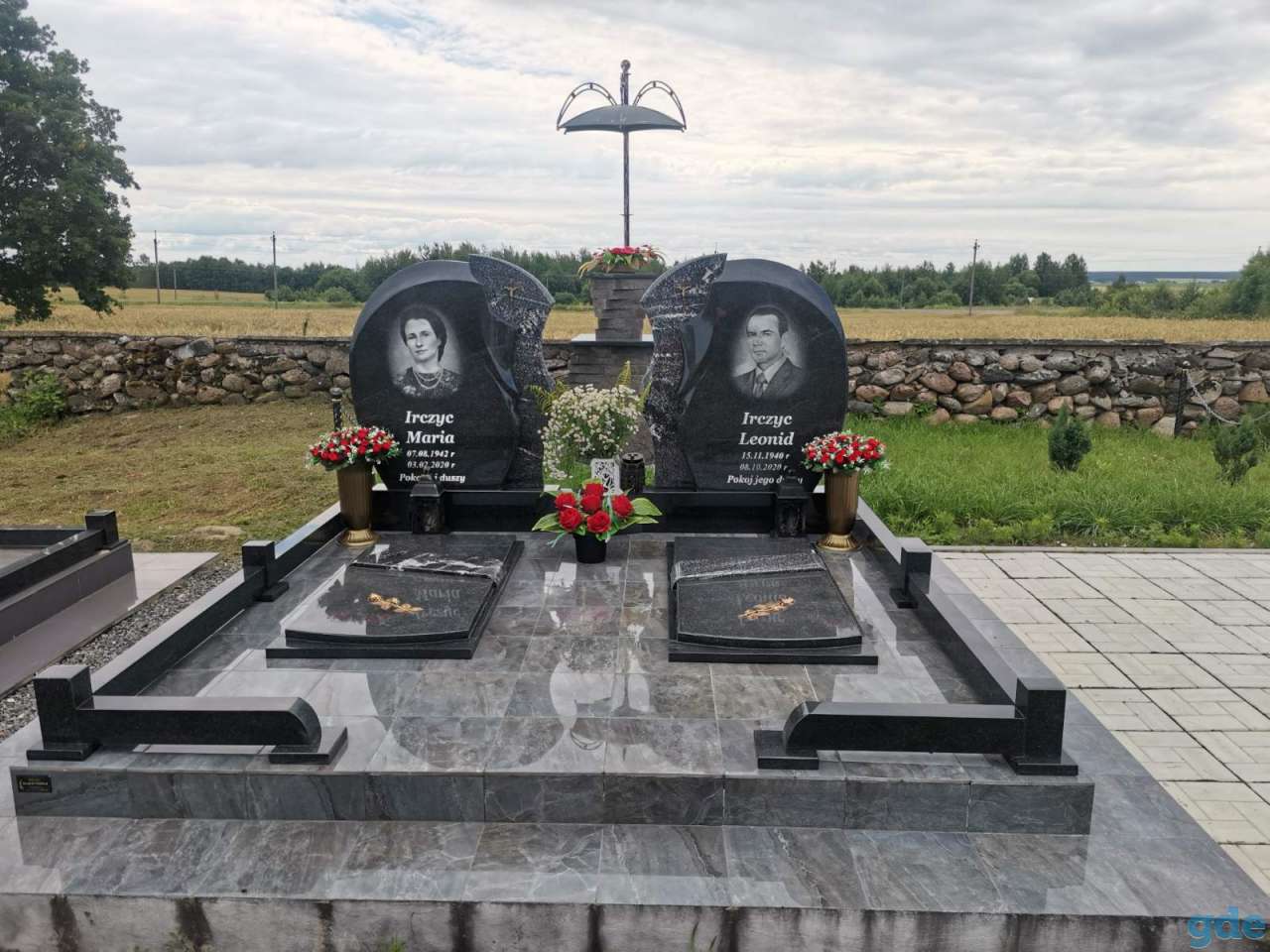 Памятники и благоустройство захоронений, фотография 1