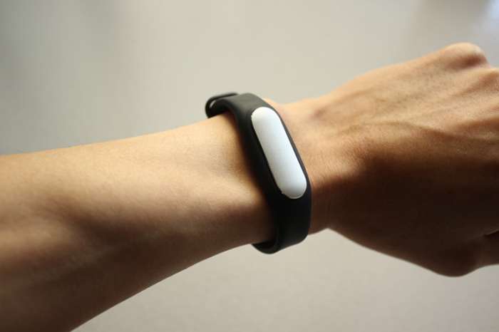 Фитнес браслет Xiaomi mi band 1s pulse, фотография 2