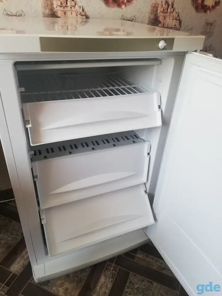 Морозильная камера Indesit, фотография 3