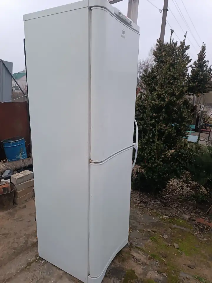 Холодильник Indesit белый двухкомпрессорный 2м доставка., фотография 1