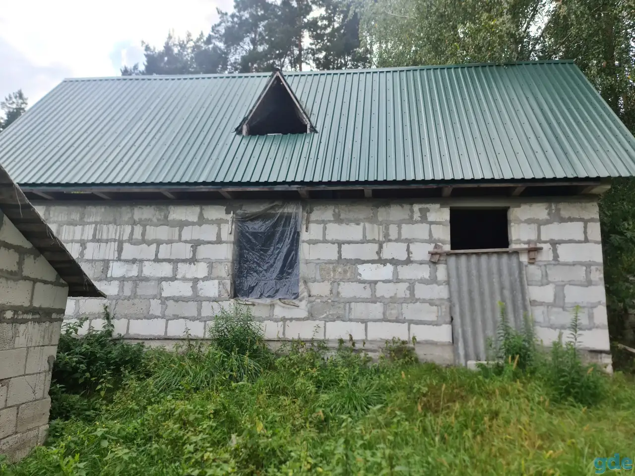 Продается дом 6*8 м (31.5 м2) с большим гаражем и с недостроенной двухэтажной баней в а.г. Жировичи около леса, фотография 6