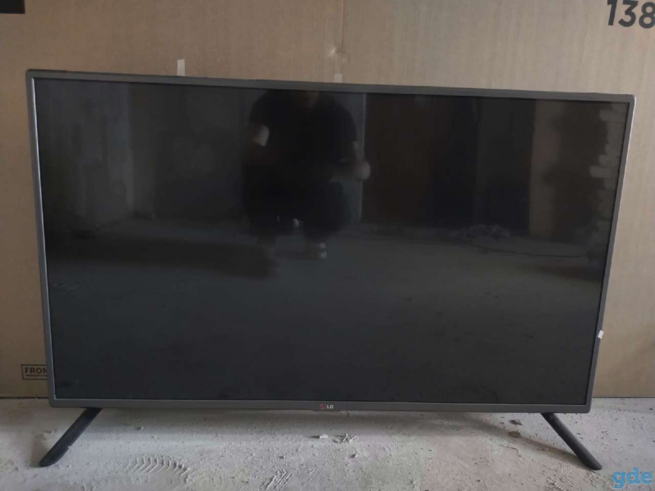 Телевизор LG 42LY345C, фотография 1
