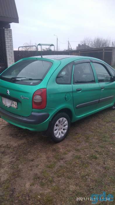 Продам хороший семейный авто, фотография 3