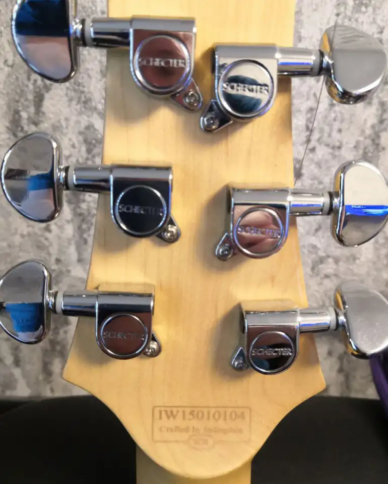 Электрогитара Schecter C-6 Deluxe, фотография 4