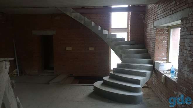 Монолитная ЛЕСТНИЦА в дом, фотография 2
