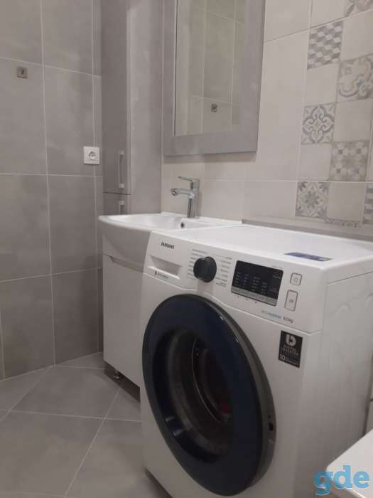 Продаётся современная однокомнатная квартира площадью 43,3 кв.м, фотография 3