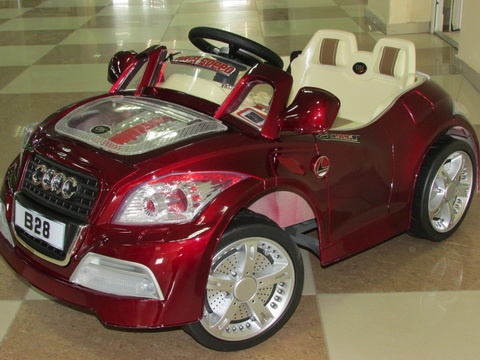 детский электромобиль audi tt cabrio-premium. модель 2013 года. доставка по рб, фотография 3