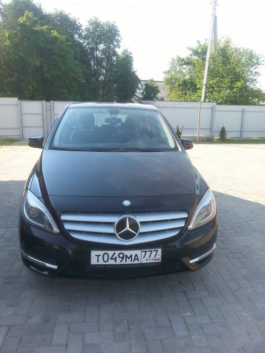 Автомобиль Mersedes B 180 Mercedes-Benz, фотография 3